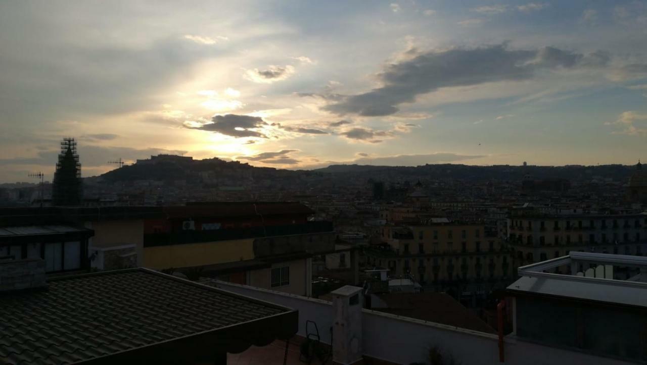 Sonevi Rooms Napoli Eksteriør bilde