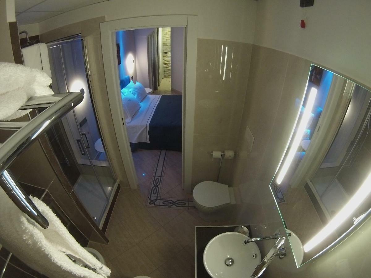 Sonevi Rooms Napoli Eksteriør bilde