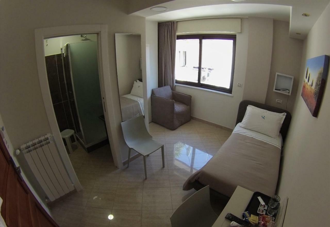 Sonevi Rooms Napoli Eksteriør bilde