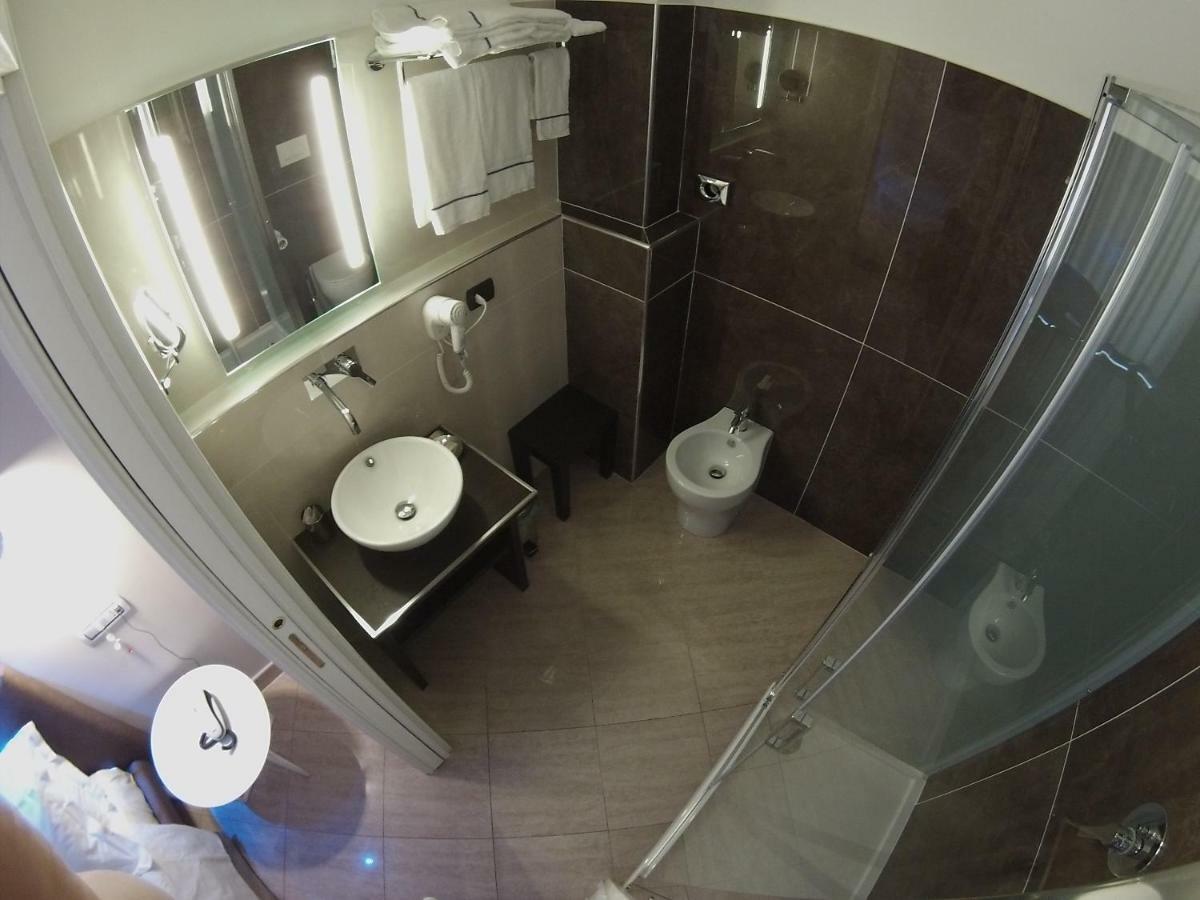 Sonevi Rooms Napoli Eksteriør bilde