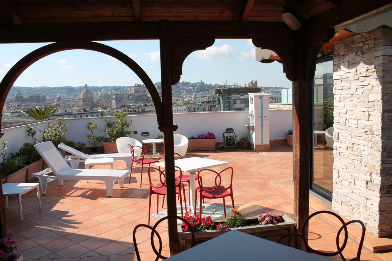 Sonevi Rooms Napoli Eksteriør bilde