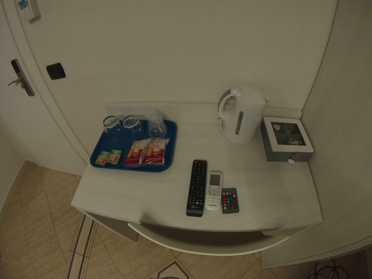 Sonevi Rooms Napoli Eksteriør bilde