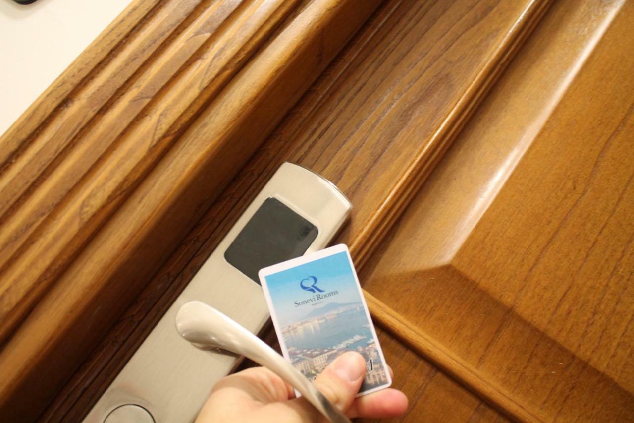 Sonevi Rooms Napoli Eksteriør bilde