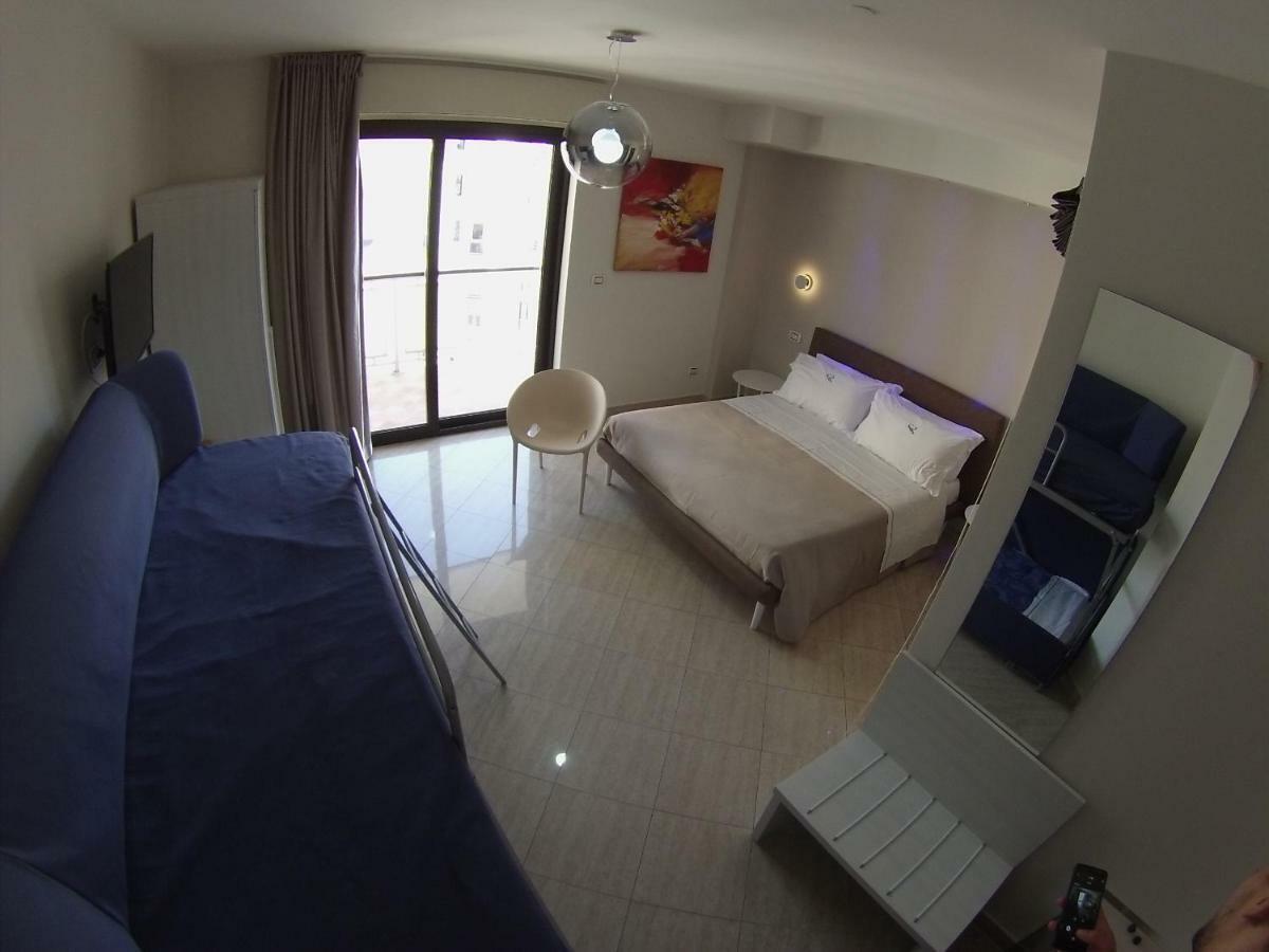 Sonevi Rooms Napoli Eksteriør bilde