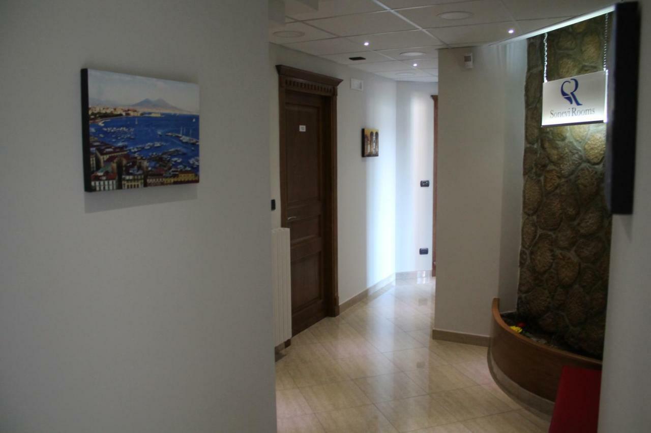 Sonevi Rooms Napoli Eksteriør bilde