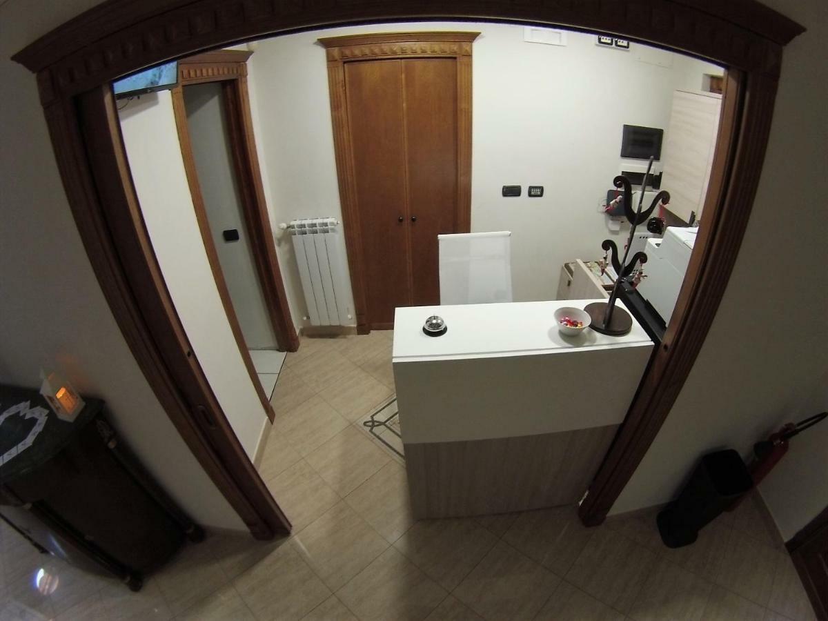 Sonevi Rooms Napoli Eksteriør bilde