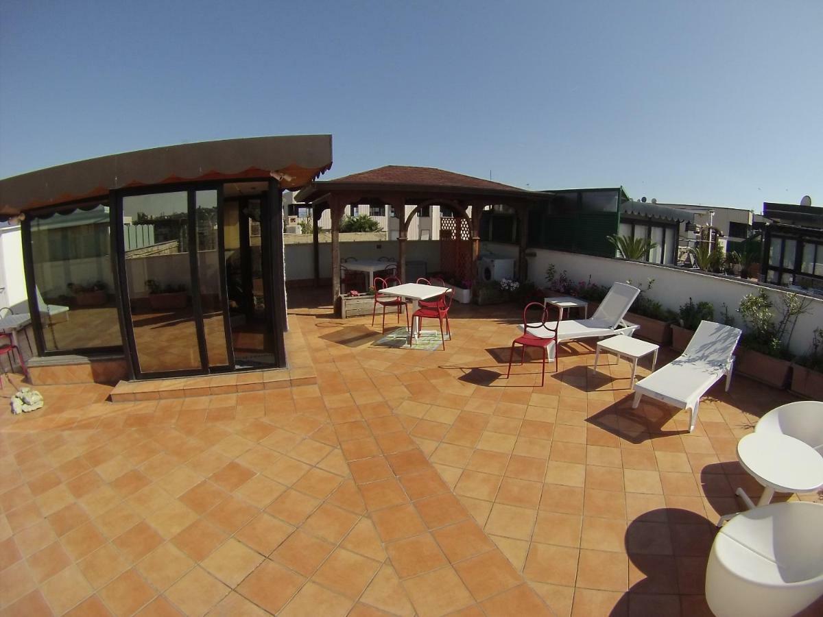 Sonevi Rooms Napoli Eksteriør bilde